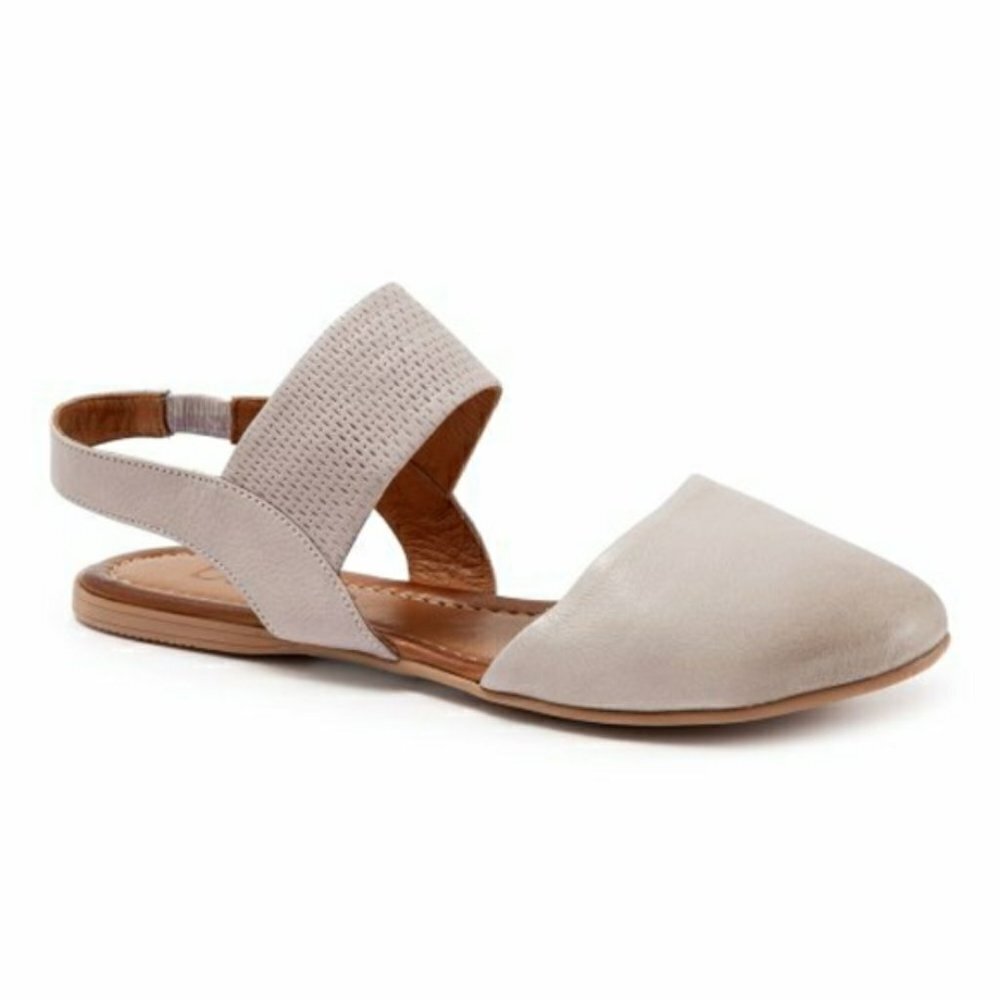 NEW Bueno Kendal Gray Leather Flat Closed Toe Sandals Sz. 6.5 (37)